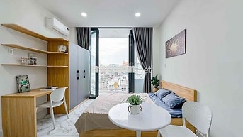 Căn hộ mới 100% ban công 38m2 máy giặt riêng ngay Trường Sa giáp Q1,3