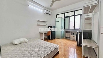 Cho Thuê Căn Hộ Cửa Sổ Full Nội Thất, Rộng 25m2, Ngay Cao Thắng Q10