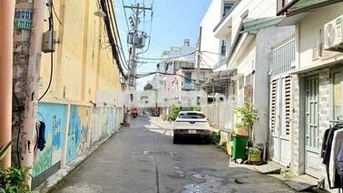NGAY ĐẦM SEN GẦN MT HÒA BÌNH HẺM XE HƠI 4 TẦNG 4X6M CHỈ HƠN 3 TỶ 