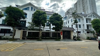 Chính chủ bán nhanh căn lk 80m kđt geleximco dương nội