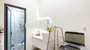 CHO THUÊ NHÀ NGUYÊN CĂN 1 TRỆT 1 LẦU FULL NỘI THẤT