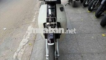 Honda Dream màu Nâu trắng