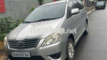 Toyota Innova 2012 7 chỗ Xăng MT 141125km Bạc