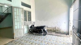 Cho thuê nhà gần ĐH Ngân Hàng,/Đs.8,p.Linh Trung Giá 6,5tr TL