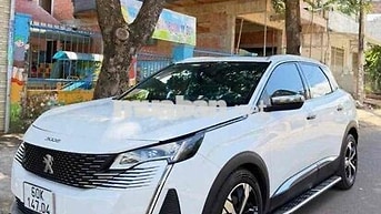 Peugeot 30***0km trắng