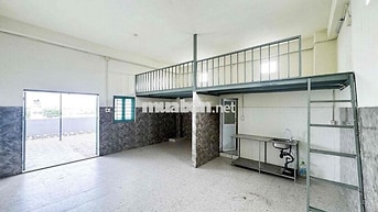 CHO THUÊ PHÒNG GÁC BAN CÔNG 50M2 GẦN NGÃ TƯ 4 XÃ VHU HUIT HOÀ BÌNH