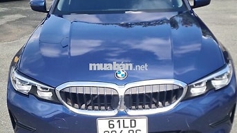 BMW 320i 5 chỗ Tự động Xanh