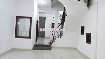Cho thuê nhà Gần 5 TRƯỜNG ĐẠI HỌC -HXH VÕ OANH BT ,5x16M 2LẦU giá 25tr