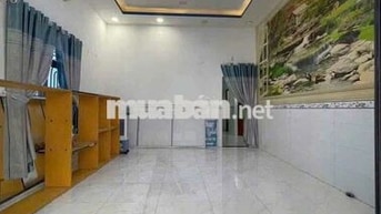 Nhà 3PN 2WC,máy lạnh, dt sử dụng 90m vuông,tam bình