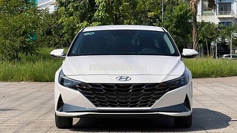Hyundai Elantra 2024 Đặc biệt 33.000 km trắng