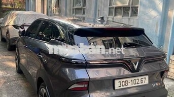 VinFast VF 6 2025 Plus 3 vạn km Xám