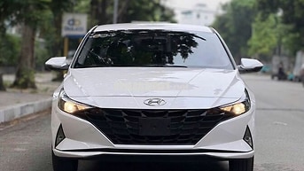 HYUNDAI ELANTRA 2025 TIÊU CHUẨN 1V8 TRẮNG
