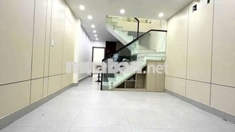 Nhà 4 phòng ngủ sổ hồng riêng ngay trung tâm nhà bè gần phú mỹ hưng