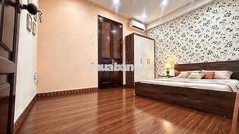 Full điều hoà, máy giặt, bếp, điện nhà nước, vskk, view phố.