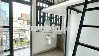 CHDV Duplex ban công ở gần đại học Nguyễn Tất Thành Q4