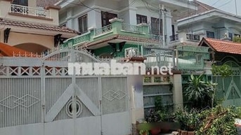 biệt thự mặt tiền đường 19 KDC bình hưng DT 6m x 24m 2 lầu
