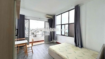 căn hộ Ban Công Tách Bếp Full Nội Thất Ngay Bà Hom - Chợ - Phú Lâm