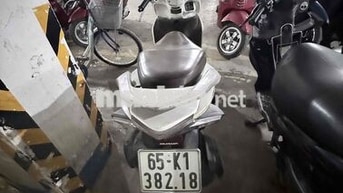 Honda Vision màu Trắng