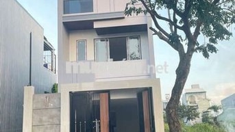 NHÀ MỚI ĐẸP NAM HOÀ XUÂN PHÙ HỢP CHO KHÁCH NƯỚC NGOÀI