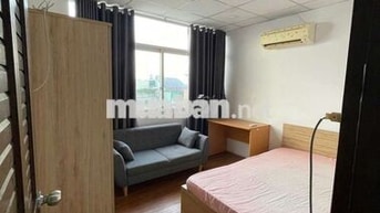 căn2PN có phòng bếp, thang máy gần sân bay- bancol, full nội thất 