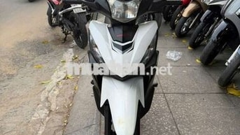 Honda Wave RSX Fi 2022 trắng đen
