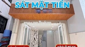 Nhà chợ Bà  mới đẹp ở ngay 5 tầng SD 80m2 cách 30m ra mặt tiền