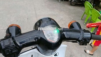 Xe máy Detech Espero 2020 màu Đen trắng