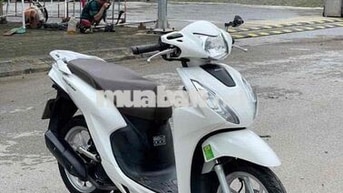 Honda Vision màu trắng