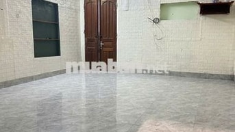 Cho thuê nhà Việt Hưng - 2PN - Nội thất cơ bản. Giá 4,5tr