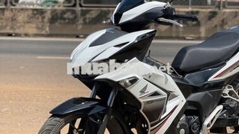 Honda Winner X 2022 ABS trắng đen