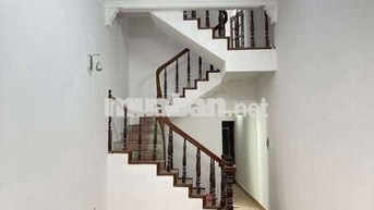 🔥 8,9 TRIỆU – Nhà 2 mặt tiền, gara ô tô riêng, 3PN tại Sài Đồng!