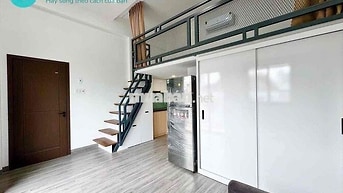 CĂN HỘ CAO CẤP GIÁ RẺ CÓ GÁC CAO 2m BAN CÔNG THOÁNG 40m2 SÁT QUẬN 1