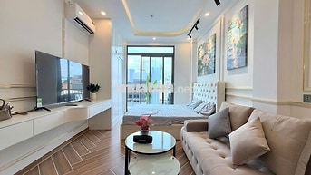 Cho thuê căn hộ dịch vụ studio ban công quận 10 gần Cư Xá Đô Thành