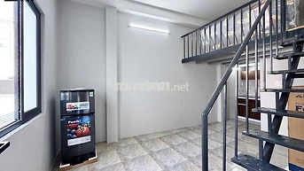 PHÒNG MỚI XÂY SIÊU BỰ NẰM NGAY NẰM ĐH VĂN LANG