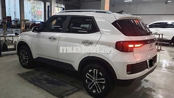 Hyundai Venue 2025 Đặc biệt 15.300 km trắng