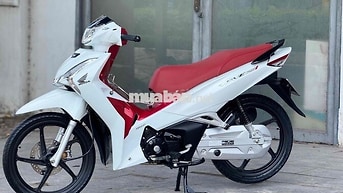 Honda Wave 125i 2022 18k km Trắng đỏ