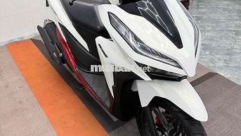 Honda Vario 150 2023 7000 km trắng đỏ odo lướt