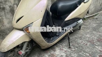 Honda Lead 2011 màu Vàng cát