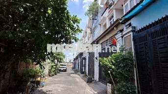 NHÀ PHỐ 3PN 4WC - OTO ĐẬU TRƯỚC NHÀ - ĐƯỜNG SỐ 8 HIỆP BÌNH PHƯỚC, TĐ