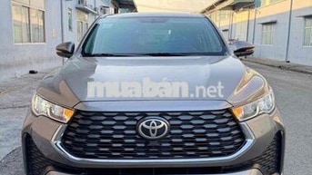 Toyota Innova Cross 2024 2.0V 90000 km Nâu