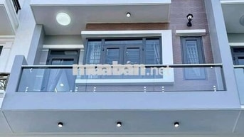 Cho thuê nhà 327/3B Võ Văn Tần thông ra CMT8, Phường 5, Quận 3. 