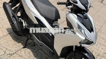 Air Blade 2023 125cc Bạc đen bstp chính chủ