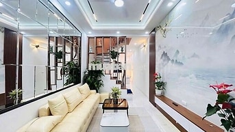 (Hoa Hậu 12tr) 46mx4T 4PN full đồ Nguyễn Ngọc Vũ 3 nhà ra phố KD on
