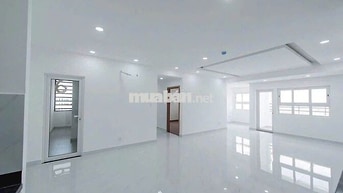 Сдаётся квартира, 2 спальни, 84 м², Bình Chánh