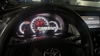 Toyota Vios 2024 E CVT 12.000km Đỏ