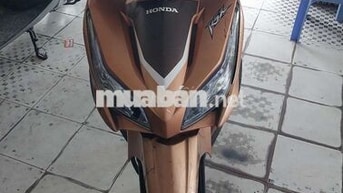 Honda Wave RSX màu vàng đồng
