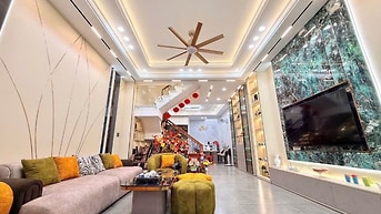 Bán nhà riêng, 5 PN, 211,3 m², Bình Thạnh