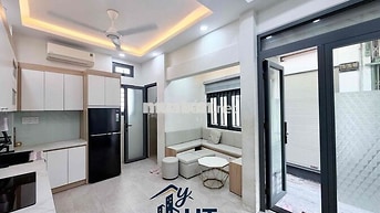 Nhà Nguyên Căn 2PN2WC FullNT Cao Cấp Có Ban Công Ngay Trung Tâm PN