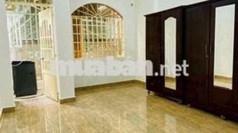 🔥Nhà thuê nguyên căn (10tr) 👉Đường Phạm Hùng. -- giáp quận 8