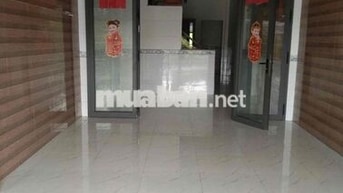 cho thuê nhà mới sạch sẽ mặt tiền kênh trung ương vừa ở kinh doanh